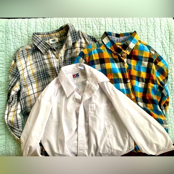 4/$20 🦋 Bundle of 3 Button Down Dress Shirts Boy’s Size Large 12/14 - Picture 1 of 7